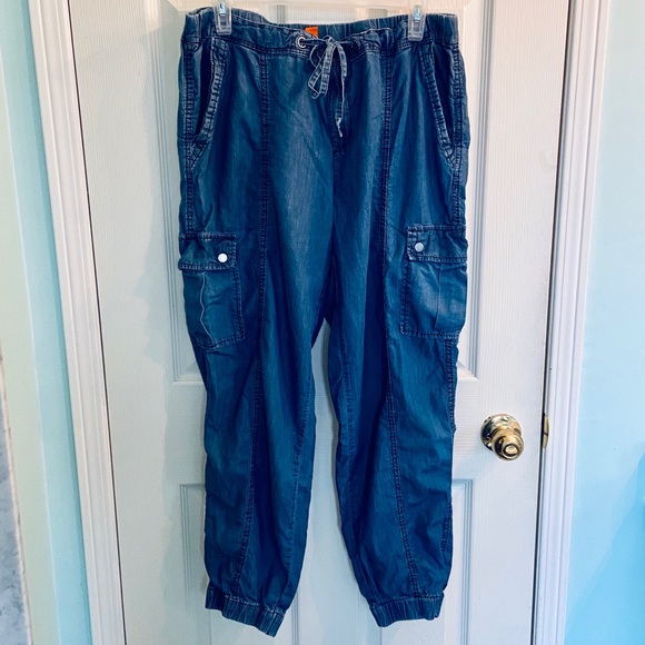 ๐๐4 for 25 Joe Fresh Joggers